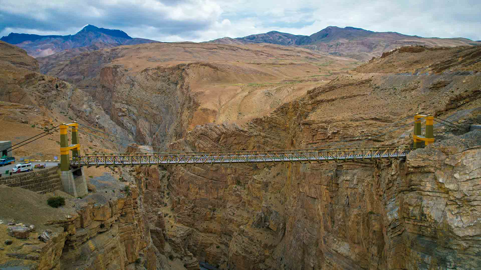 Chicham Bridge: Cross Asia's highest bridge at 4,037m.